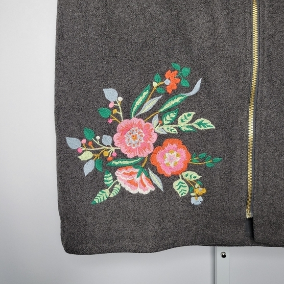 NWT LOFT Gray Floral Embroidered Wool Blend A-Line Zipper Front Skirt Size 10 - Picture 4 of 10